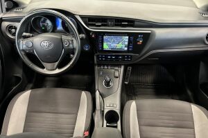 Toyota Auris esikatselu 11