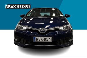 Toyota Auris esikatselu 2