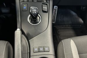 Toyota Auris esikatselu 18