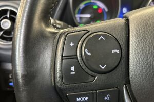 Toyota Auris esikatselu 20