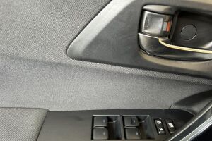 Toyota Auris esikatselu 21