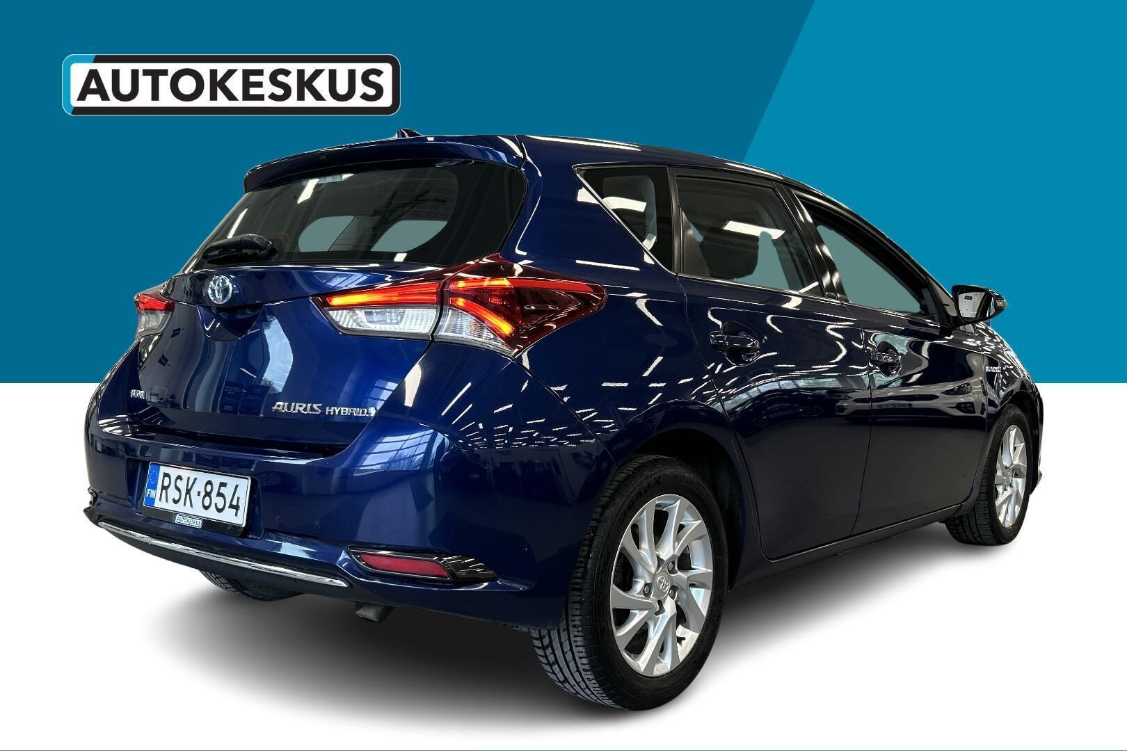 Toyota Auris iso kuva 5