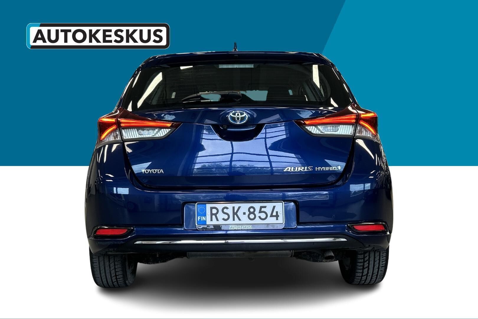 Toyota Auris iso kuva 6