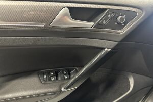 Volkswagen Golf esikatselu 21
