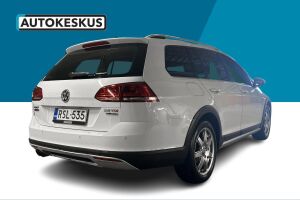 Volkswagen Golf esikatselu 28