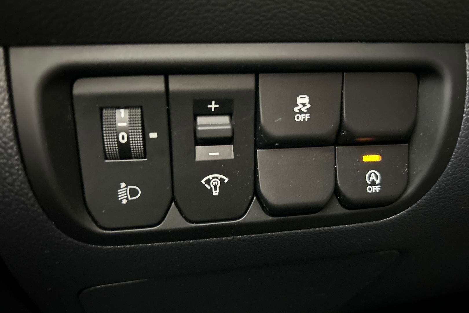 Kia Rio iso kuva 21