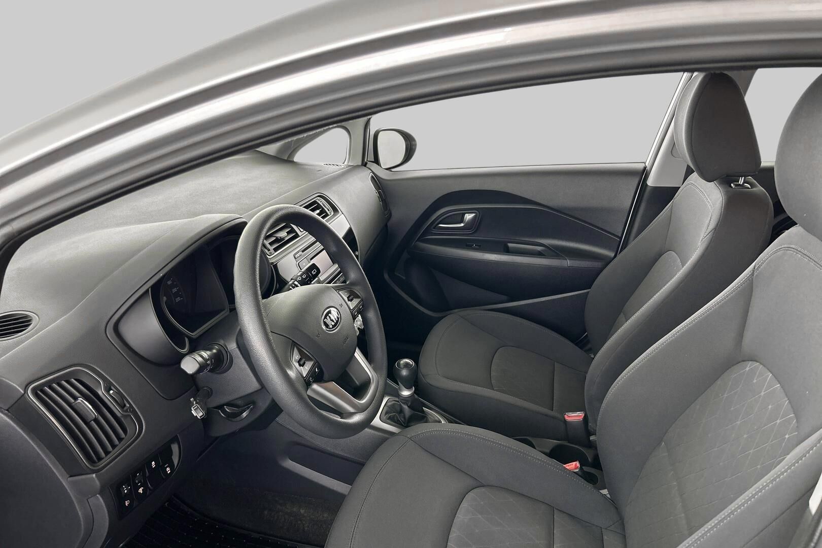 Kia Rio iso kuva 8