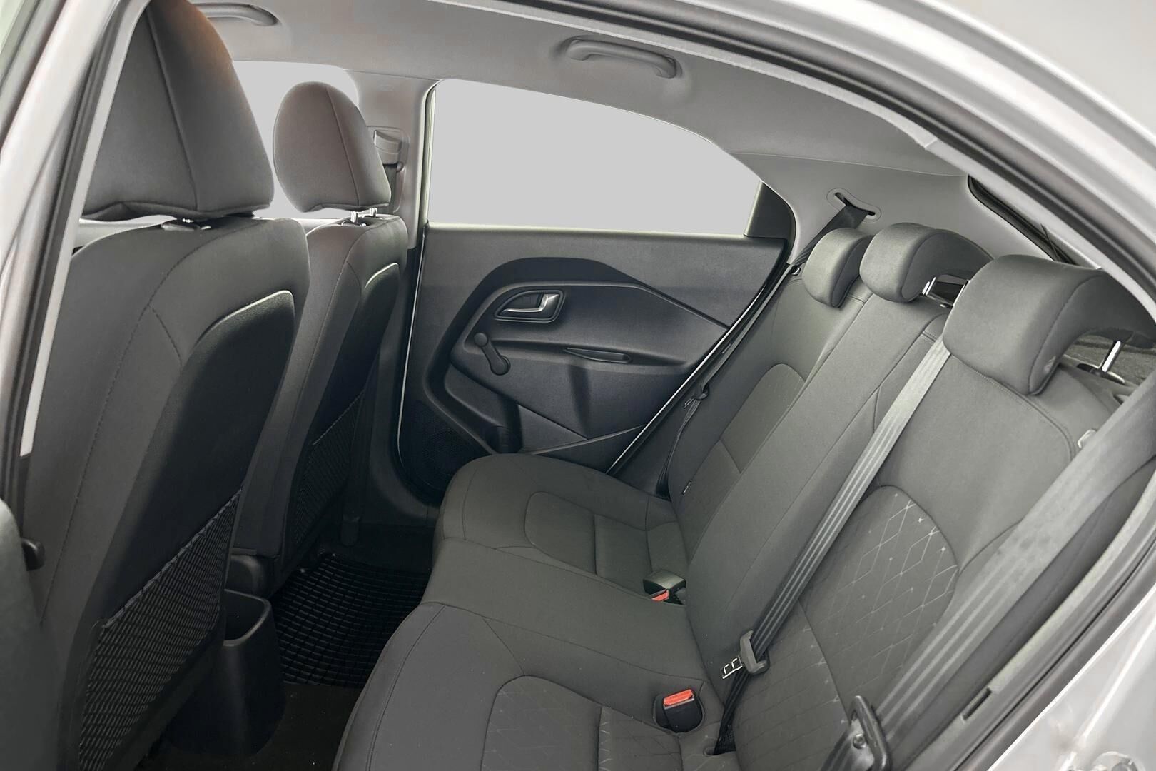 Kia Rio iso kuva 9