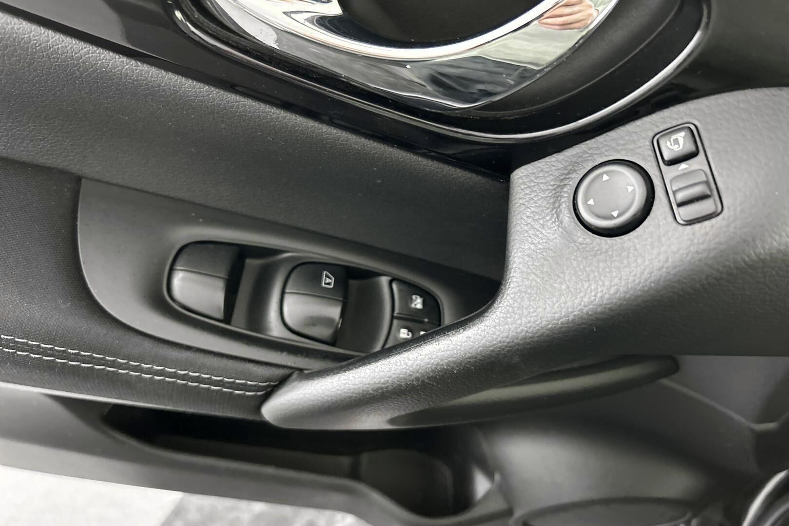 Nissan Qashqai iso kuva 19