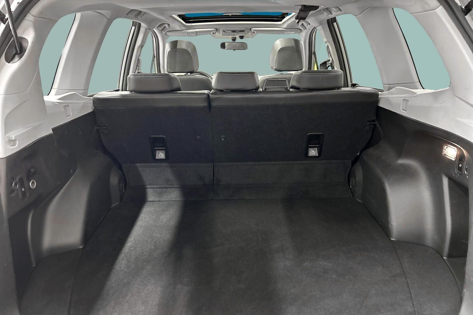 Subaru Forester iso kuva 11