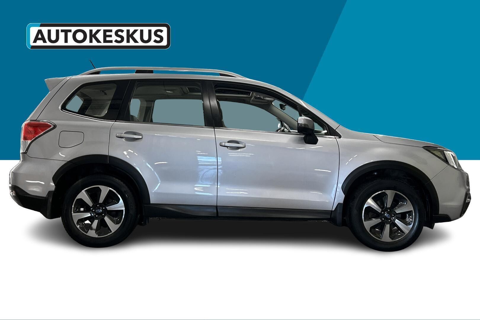 Subaru Forester iso kuva 3