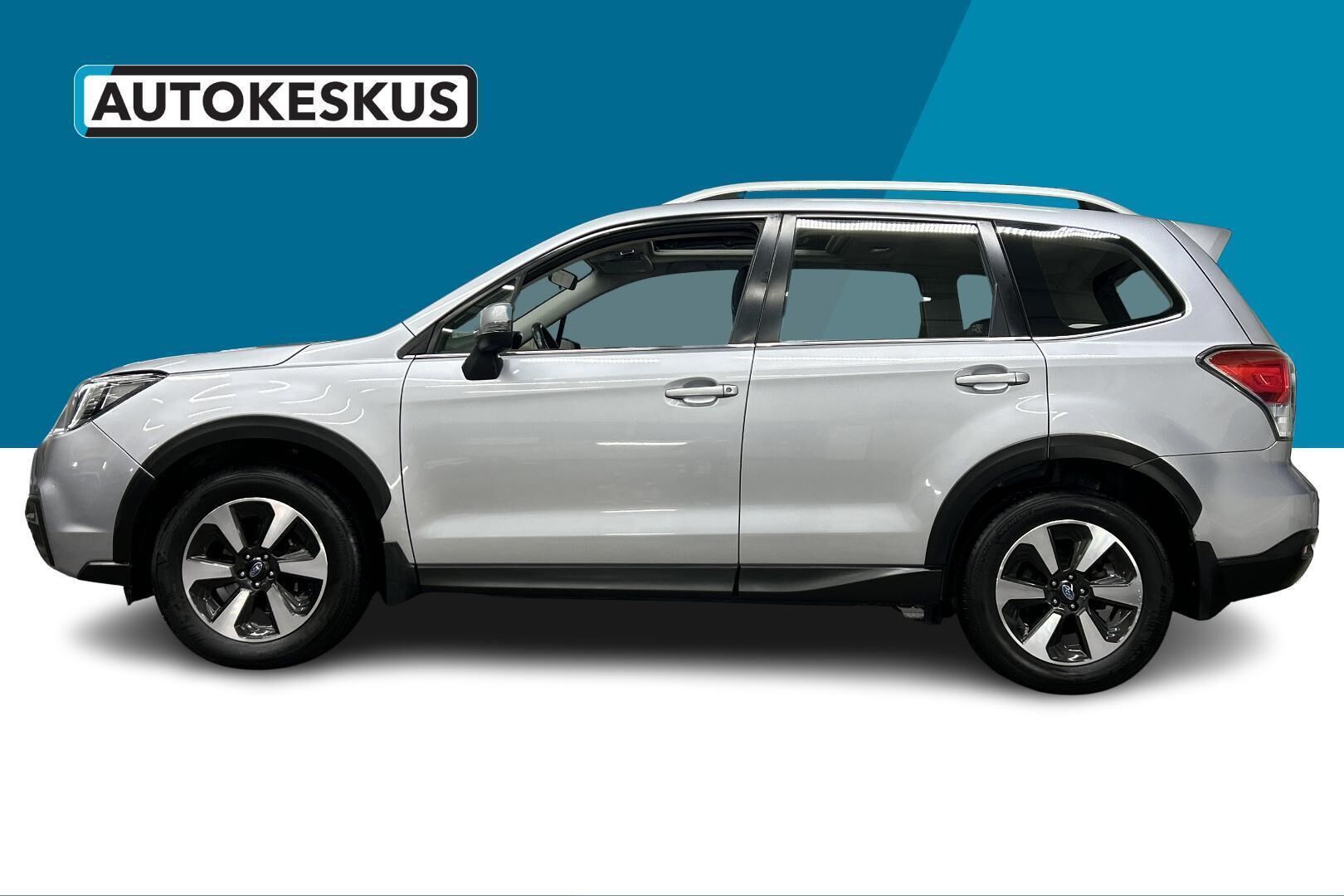 Subaru Forester iso kuva 7