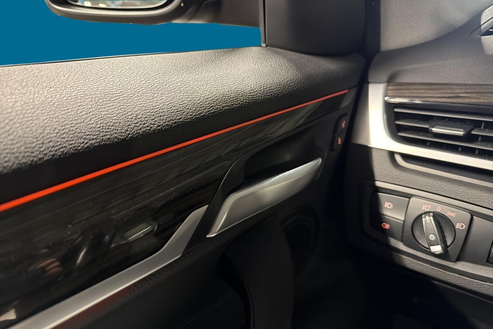 BMW X1 iso kuva 19