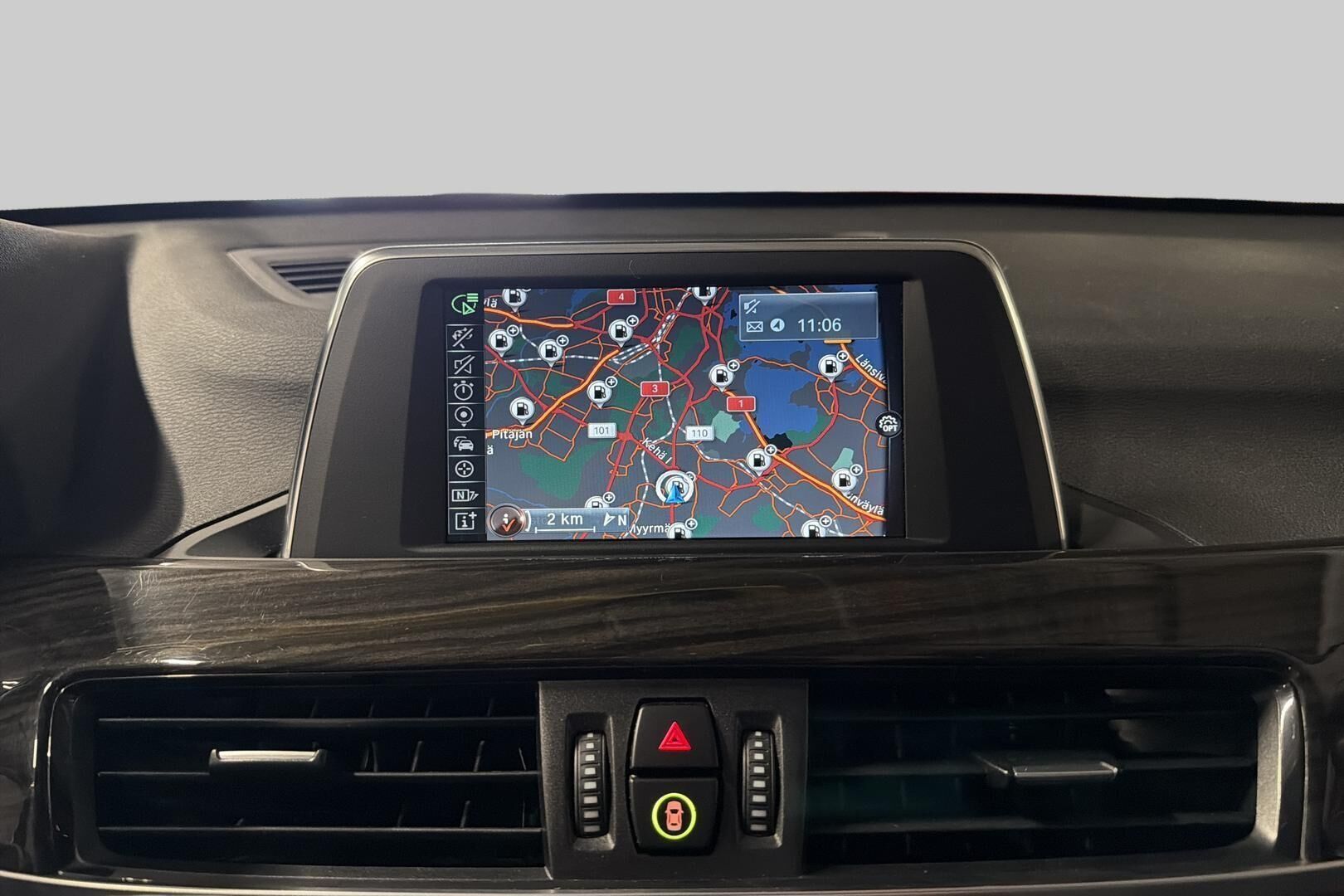 BMW X1 iso kuva 24