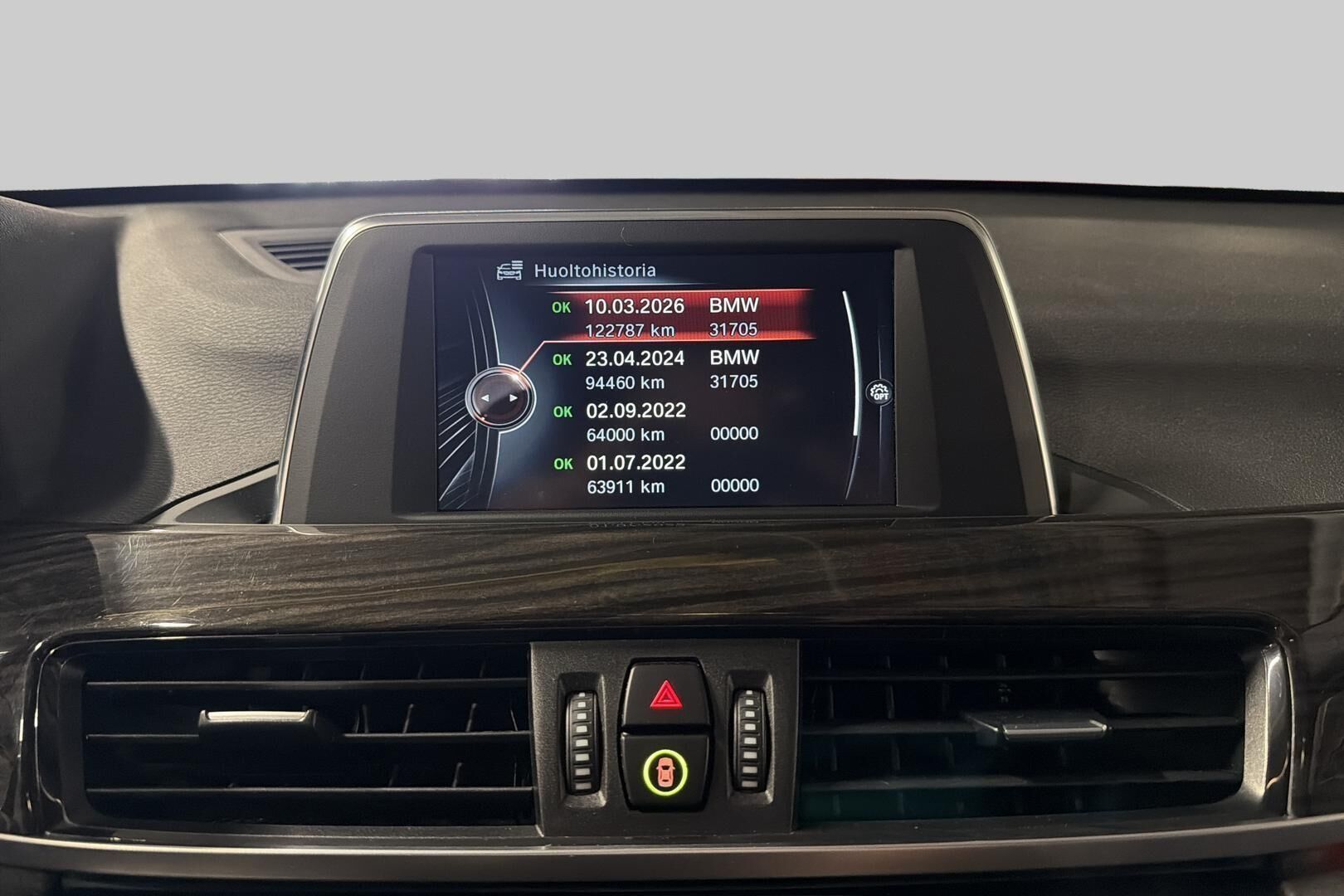 BMW X1 iso kuva 27