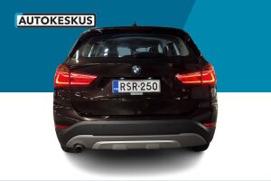 BMW X1 esikatselu 3