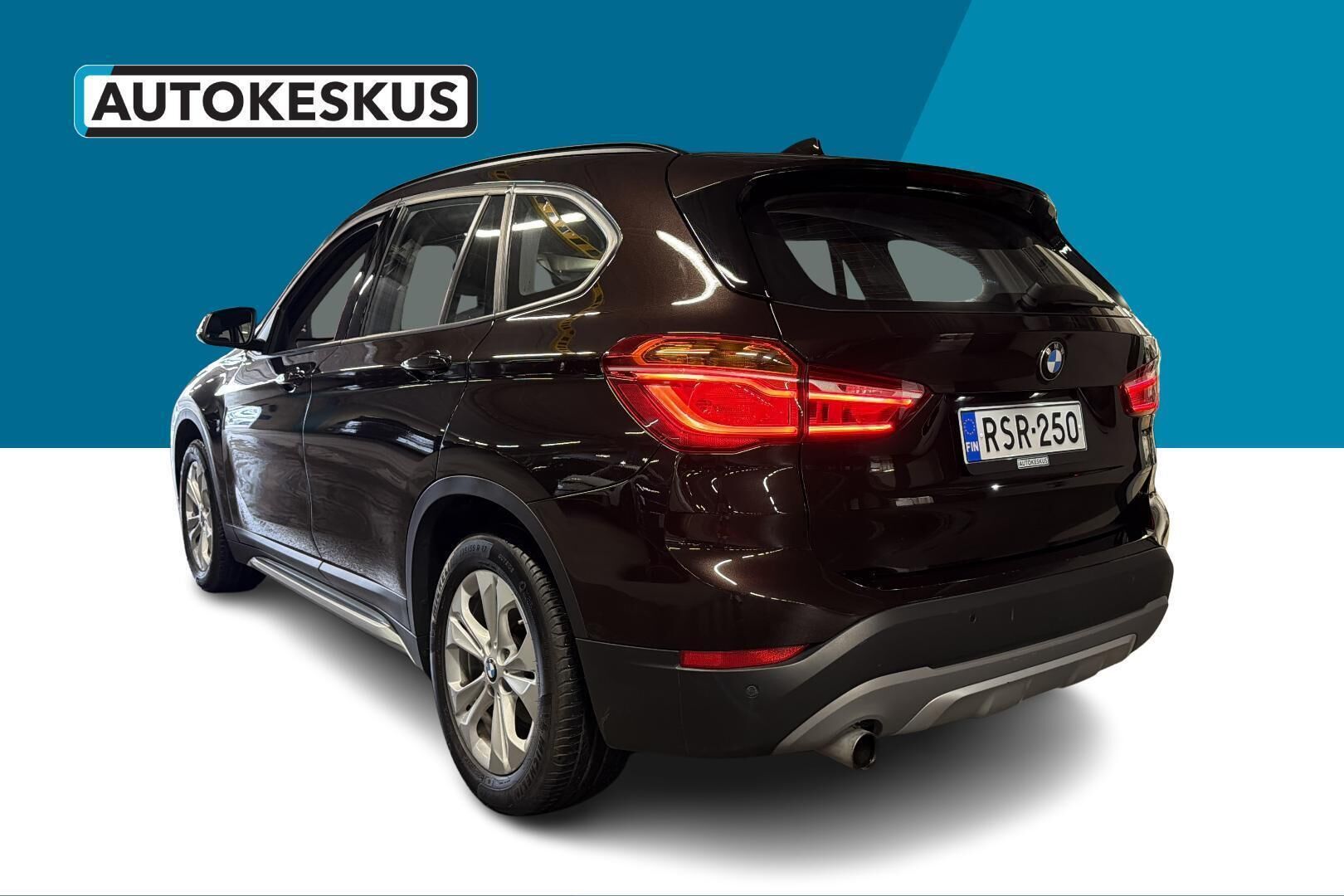 BMW X1 iso kuva 4