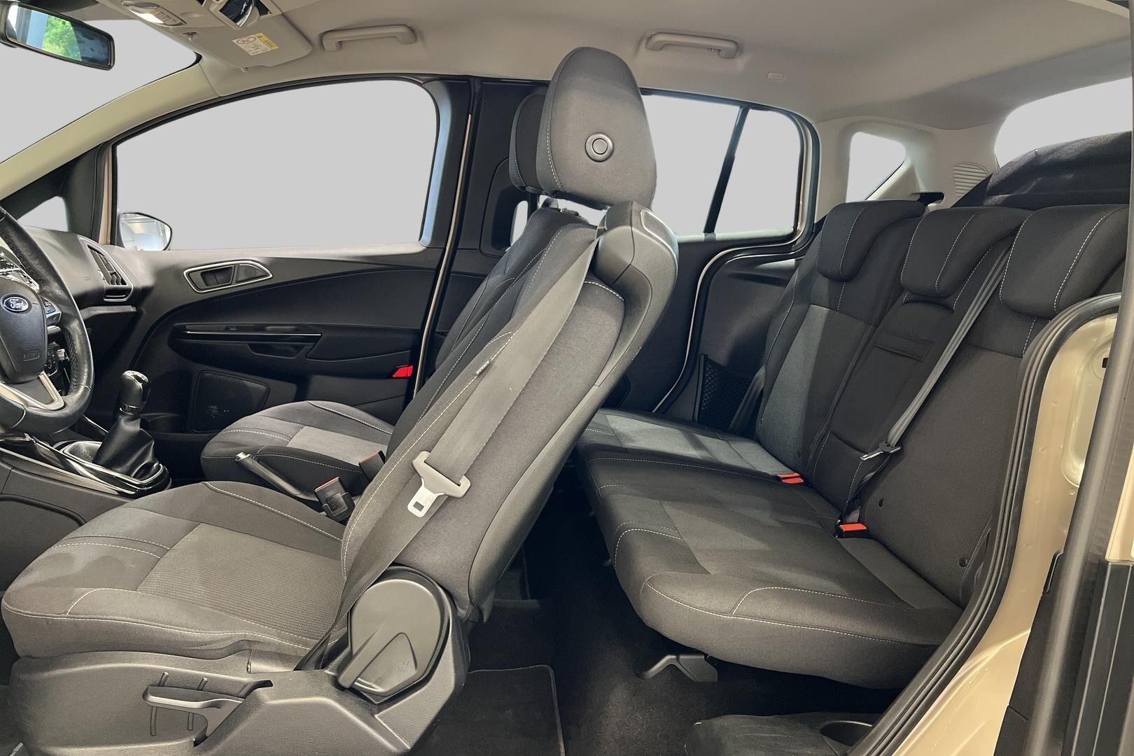 Ford B-Max iso kuva 8