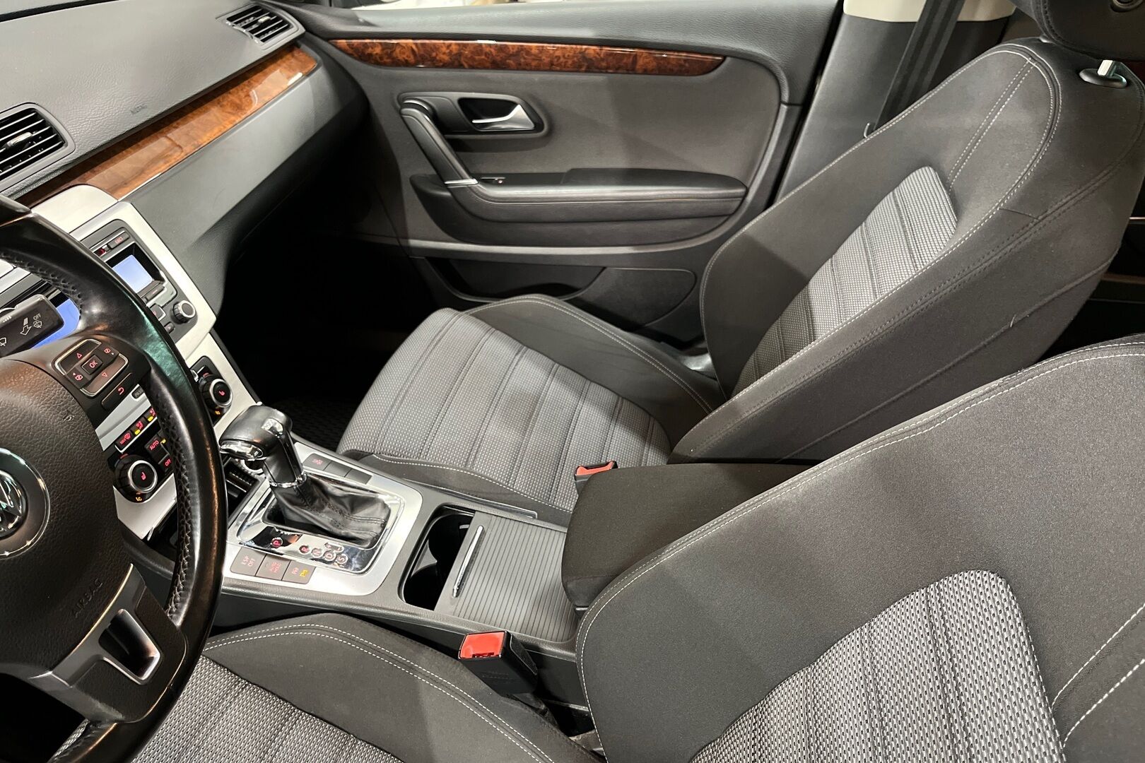 Volkswagen Passat CC iso kuva 7