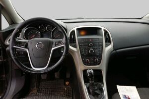 Opel Astra esikatselu 10