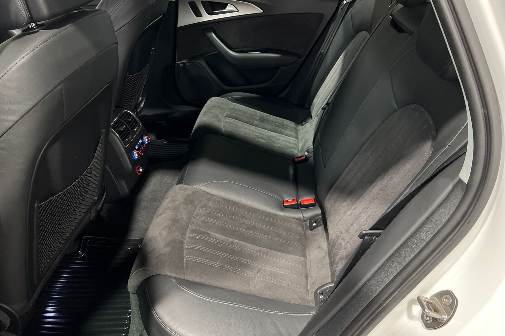 Audi A6 iso kuva 4