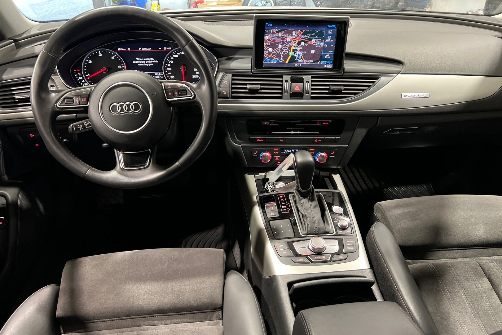 Audi A6 iso kuva 6
