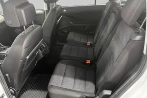 Volkswagen Touran esikatselu 10