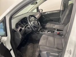 Volkswagen Touran esikatselu 10