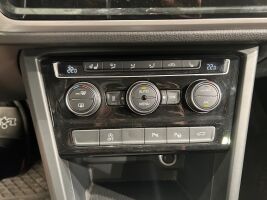 Volkswagen Touran esikatselu 19