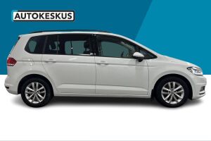 Volkswagen Touran esikatselu 4