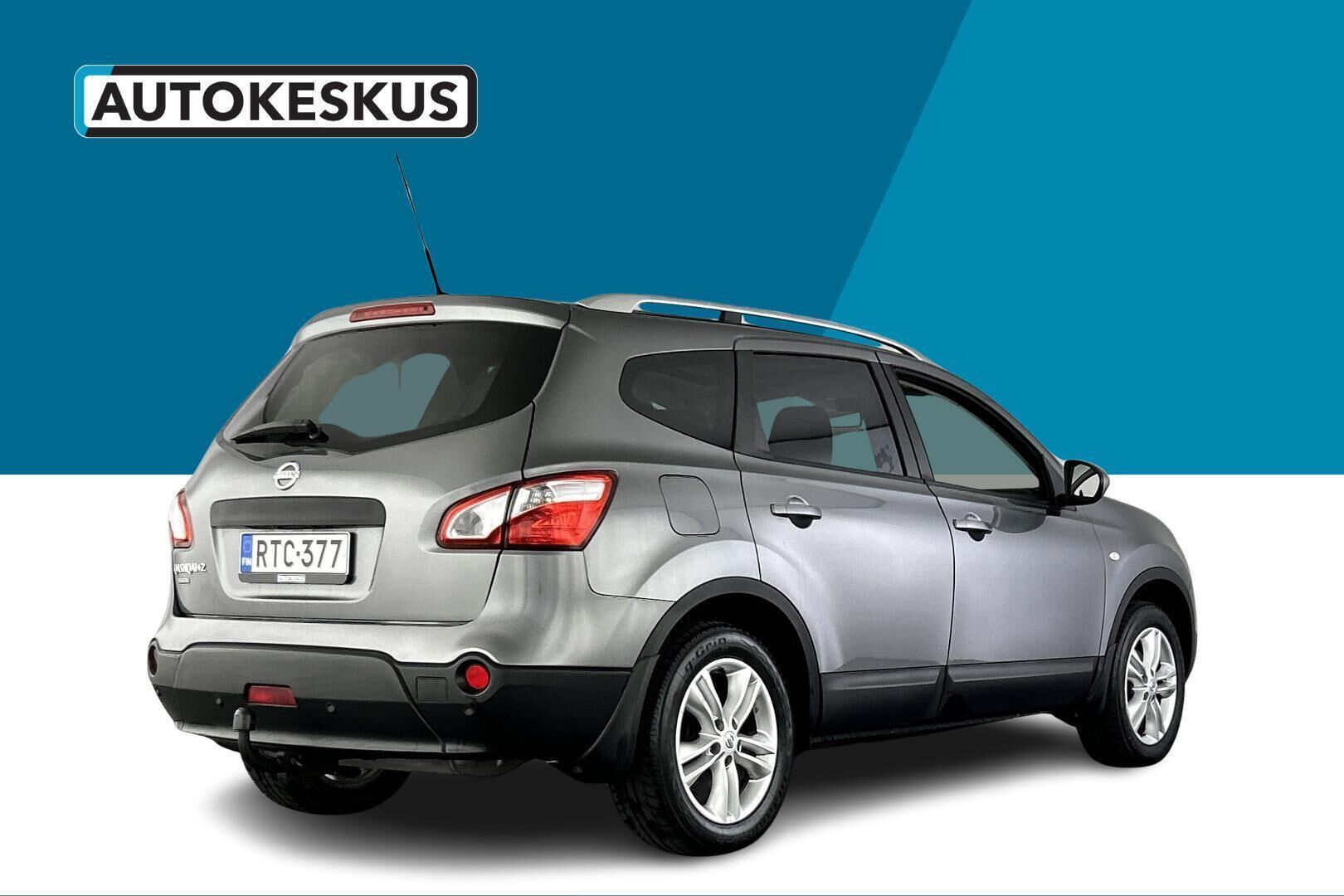 Nissan Qashqai+2 iso kuva 5