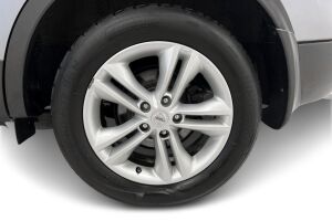 Nissan Qashqai+2 esikatselu 12