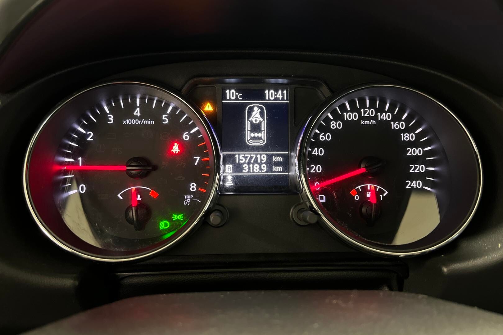 Nissan Qashqai+2 iso kuva 12