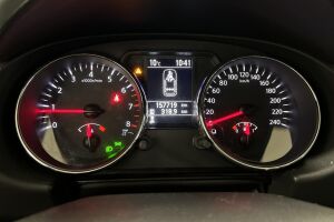 Nissan Qashqai+2 esikatselu 13