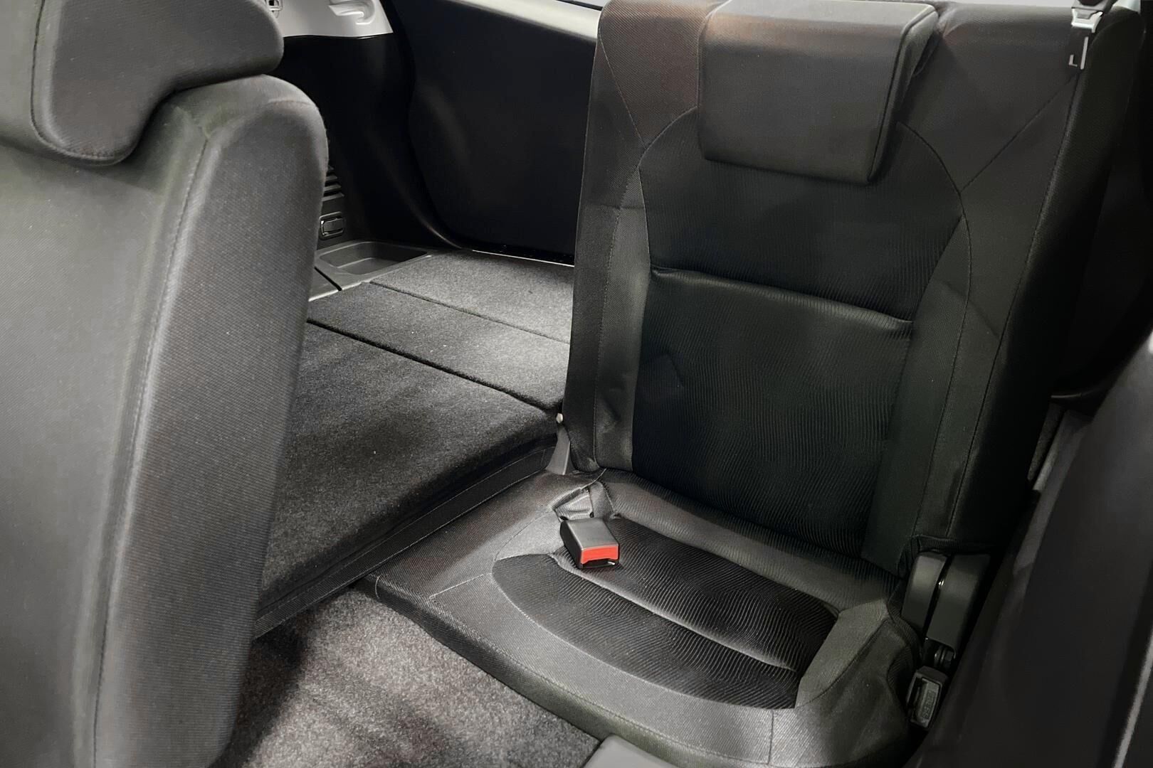 Nissan Qashqai+2 iso kuva 20