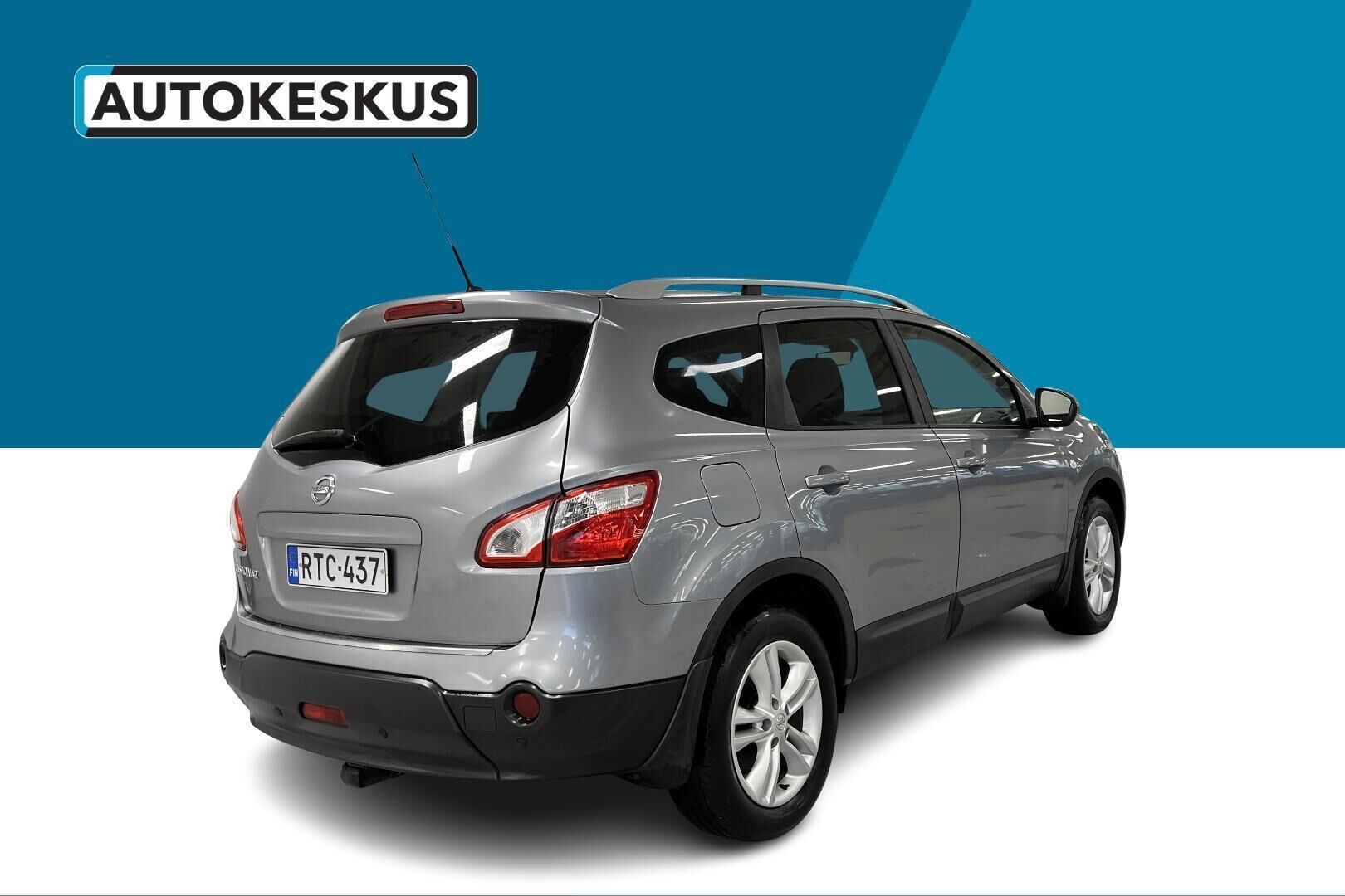 Nissan Qashqai+2 iso kuva 4