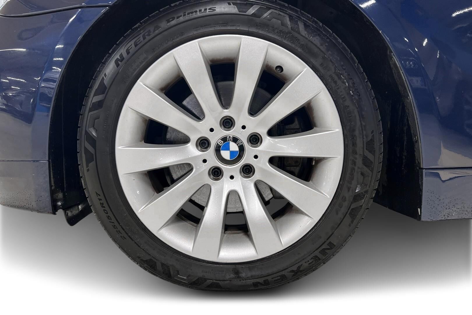 BMW 5-sarja iso kuva 12