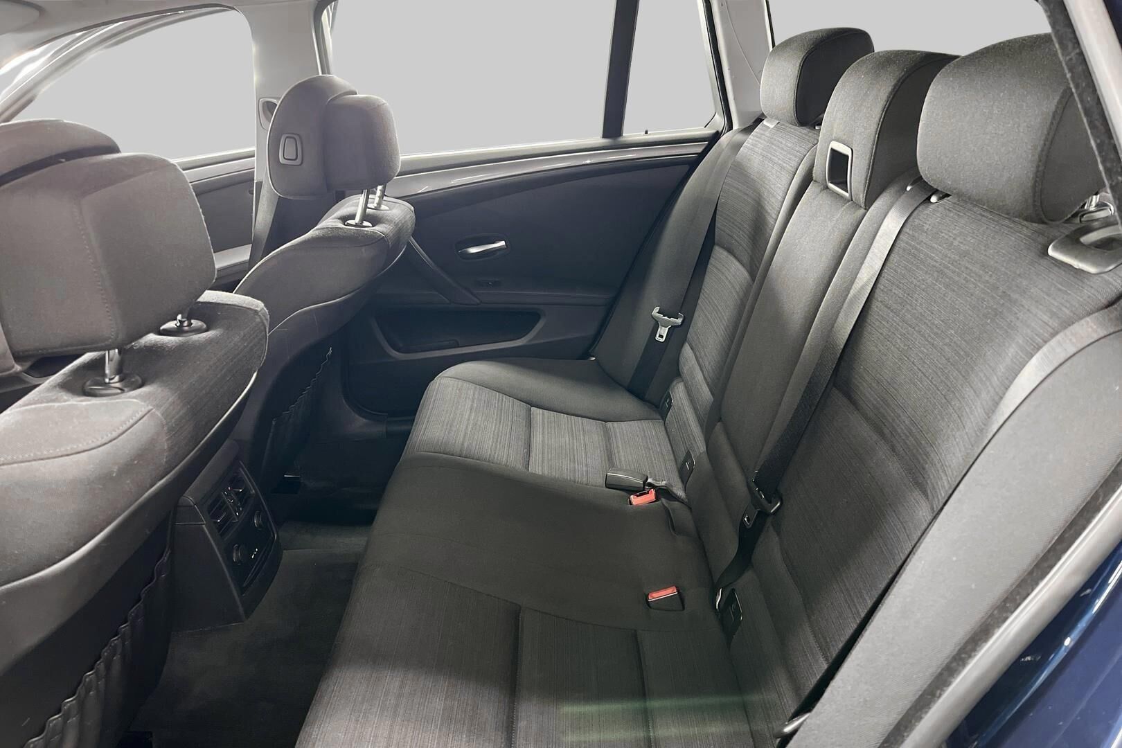 BMW 5-sarja iso kuva 9