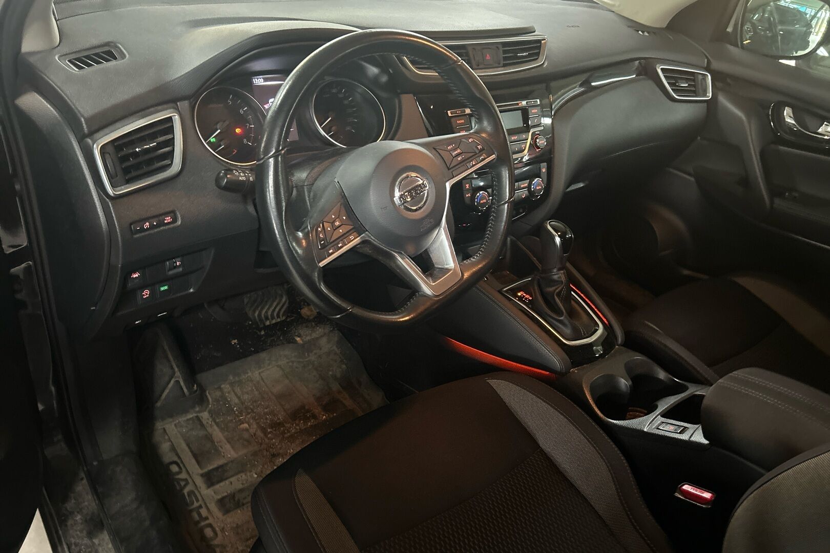 Nissan Qashqai iso kuva 2