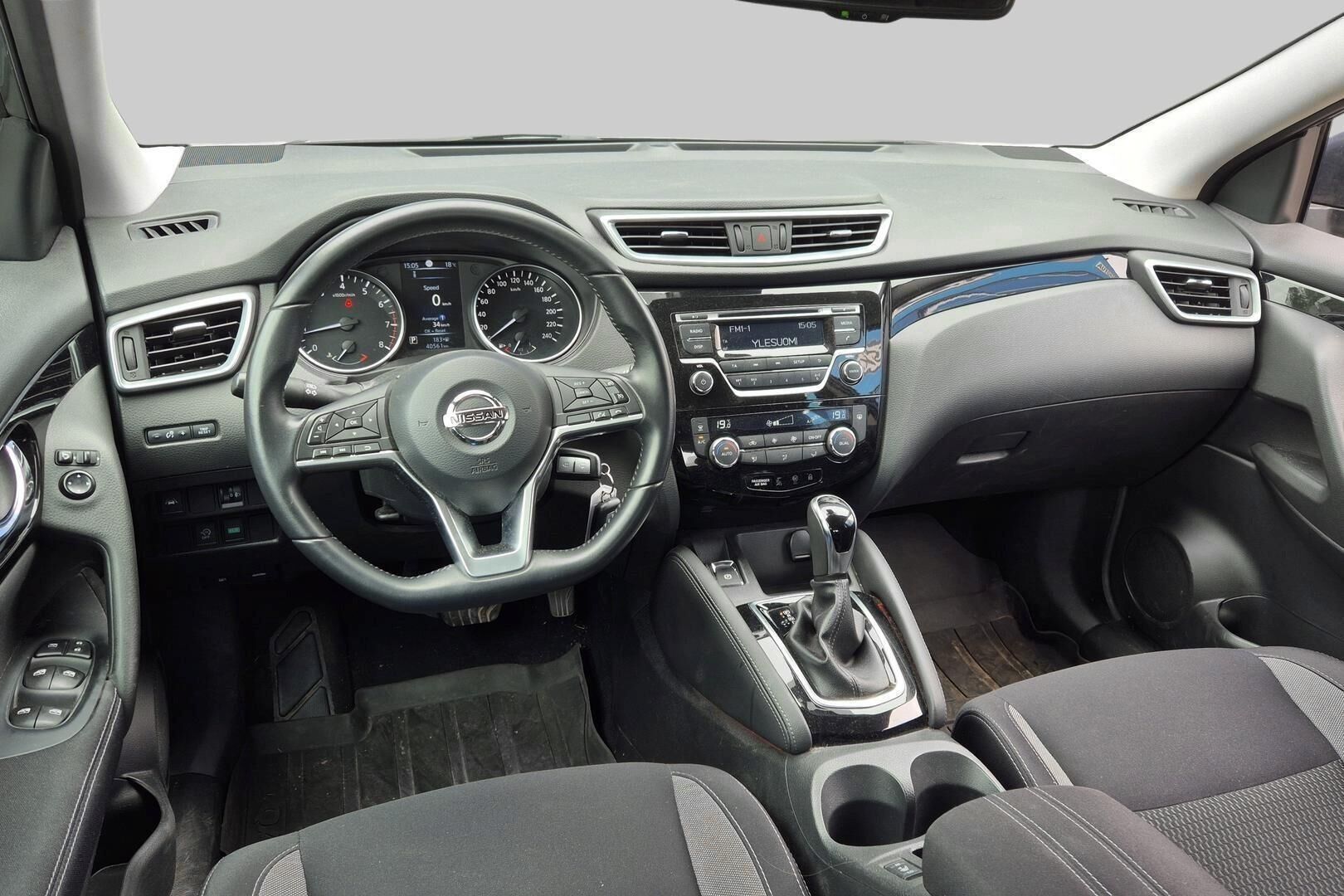 Nissan Qashqai iso kuva 2