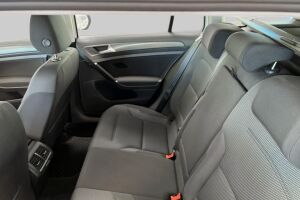 Volkswagen Golf esikatselu 9
