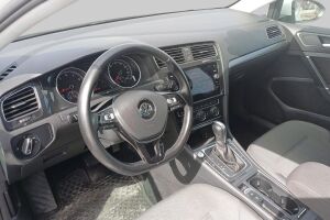 Volkswagen Golf esikatselu 2
