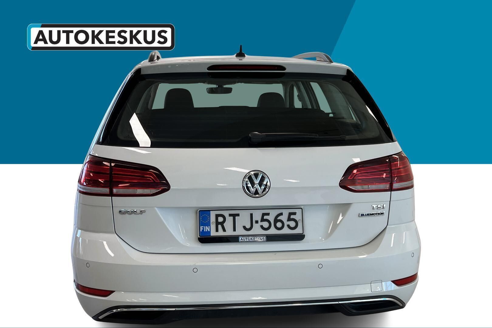 Volkswagen Golf iso kuva 5