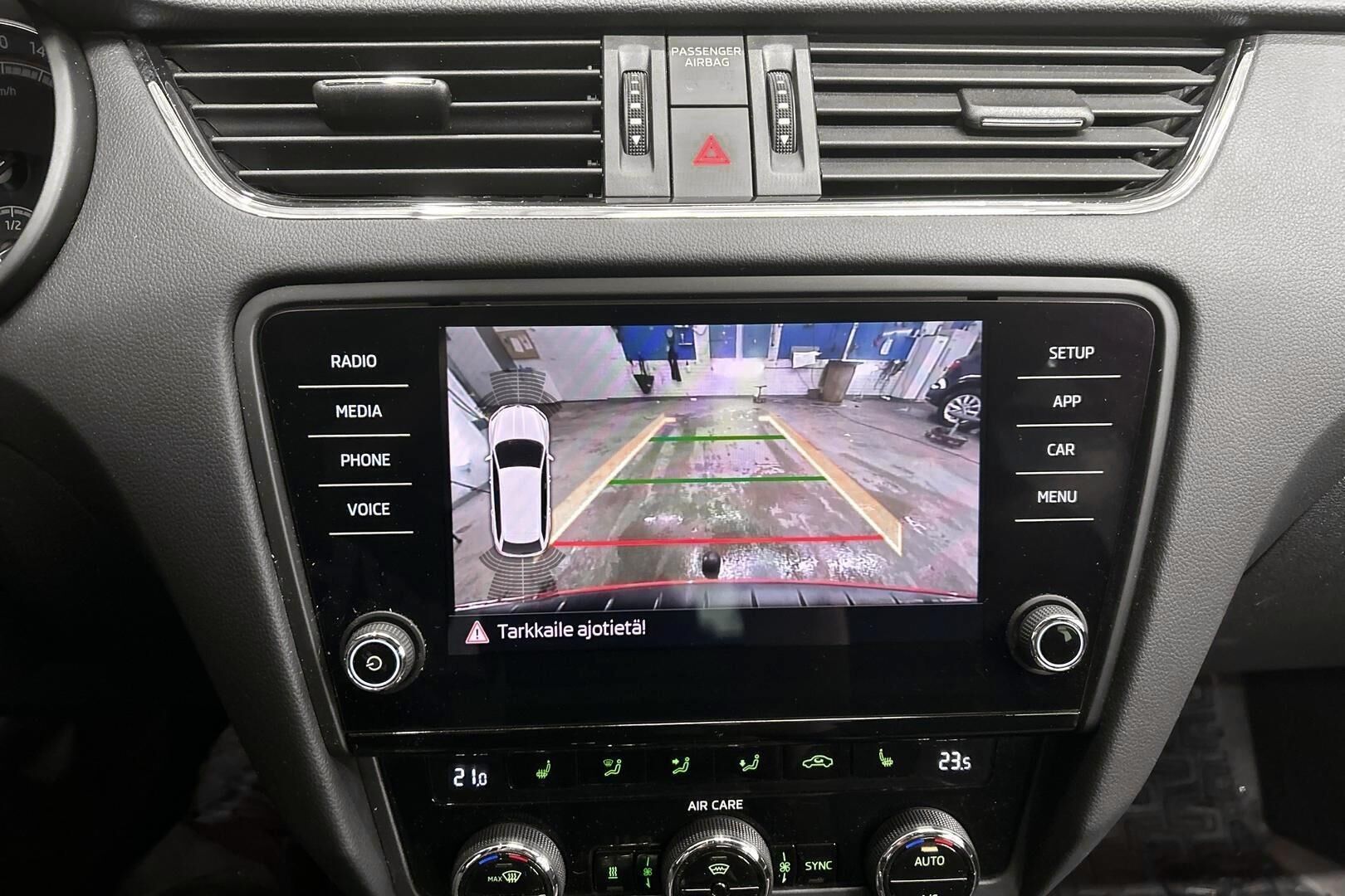 Skoda Octavia iso kuva 13