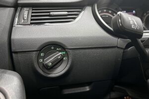 Skoda Octavia esikatselu 16