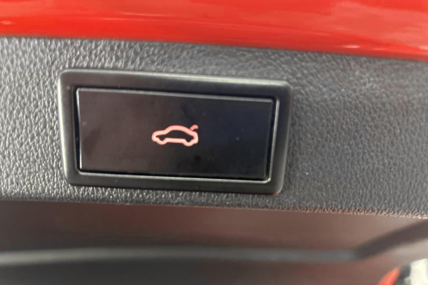 Skoda Octavia iso kuva 25