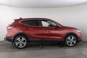 Nissan Qashqai esikatselu 2