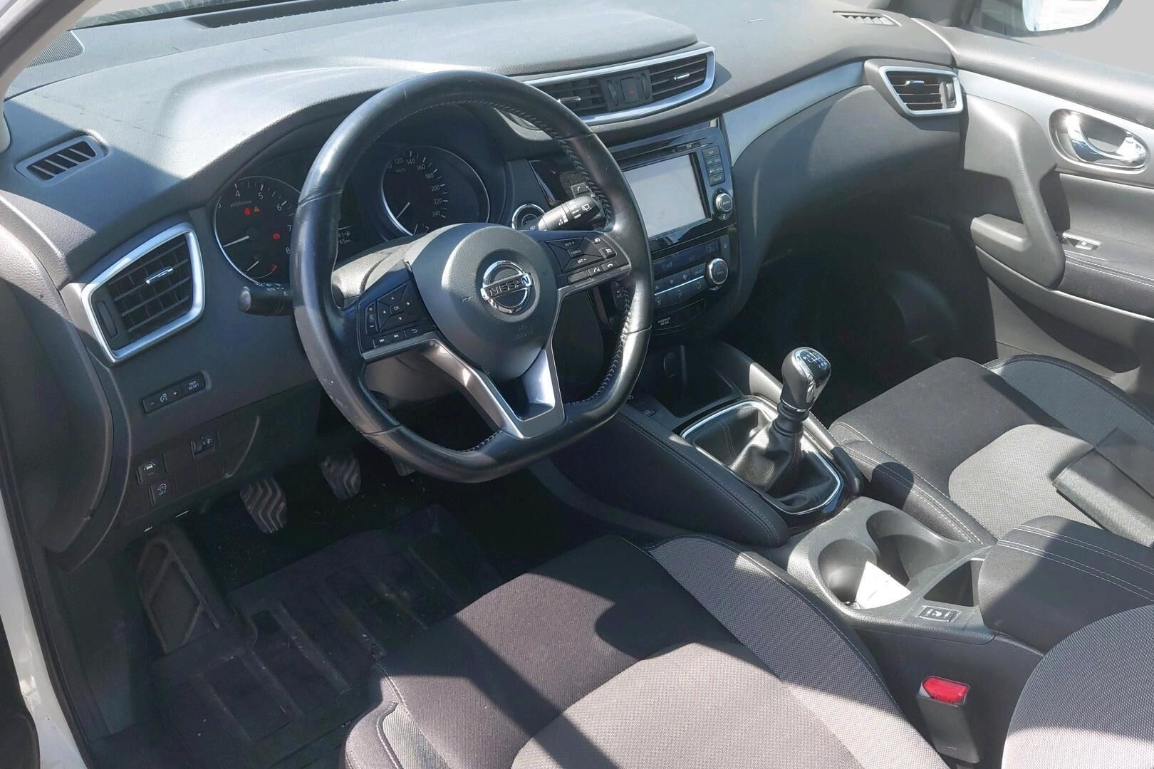 Nissan Qashqai iso kuva 4