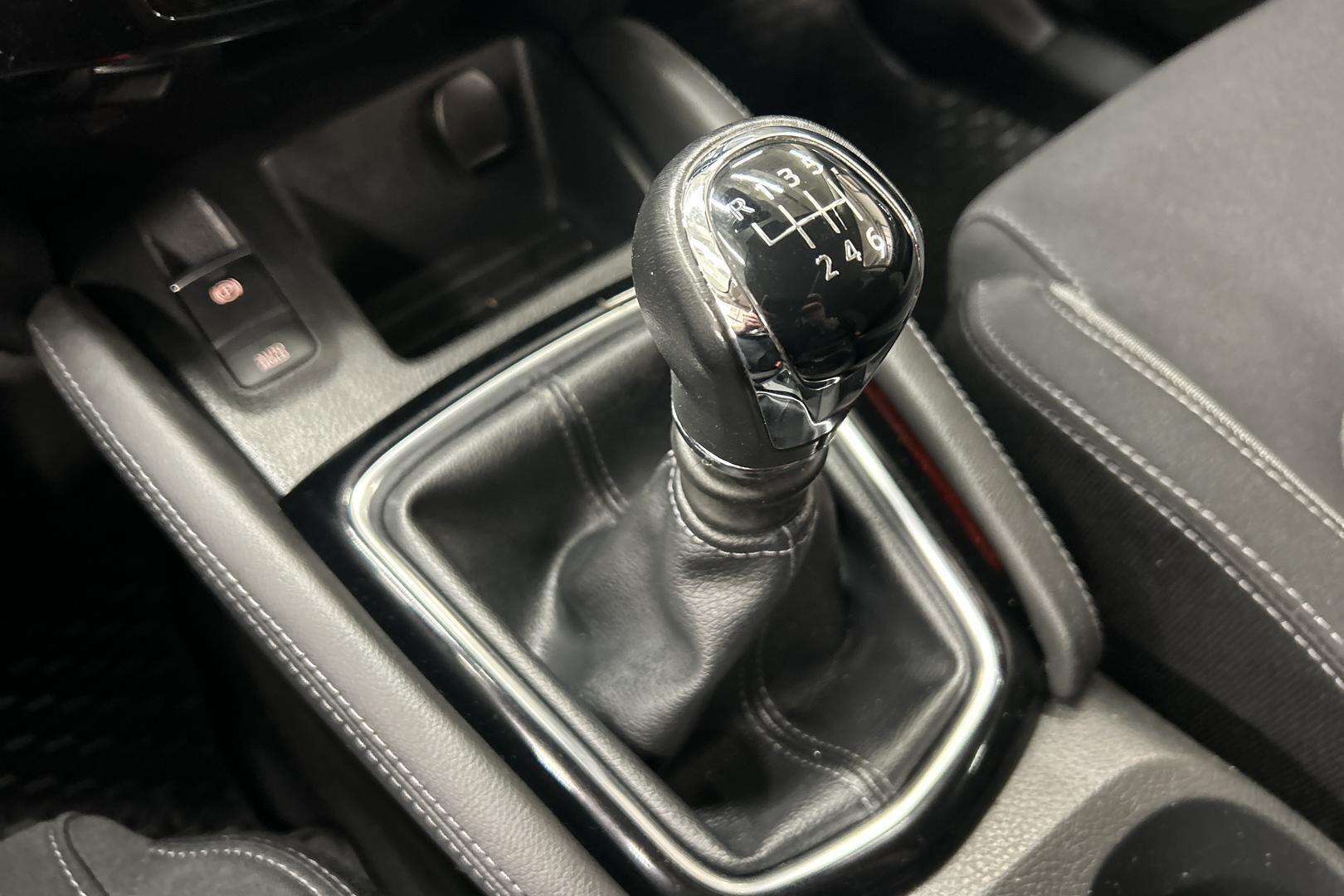 Nissan Qashqai iso kuva 21