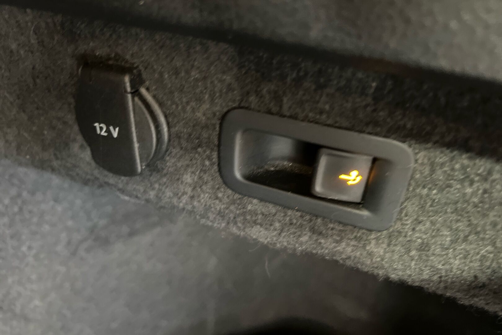 Volkswagen Passat iso kuva 12